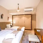 Luxurious Sea View 2 Bedroom & Private Garden To The Pool At Mangroovy
